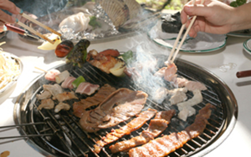 自然の中で作る「ご飯」